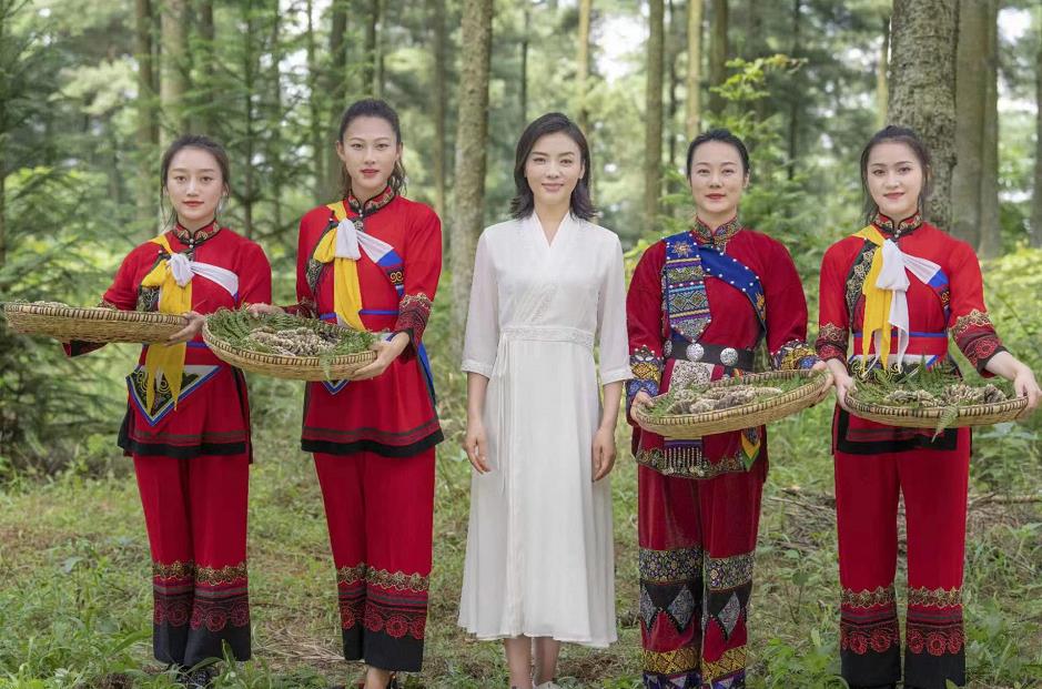 昆明宜良：陳思思深情演繹《宜結良緣》_fororder_1