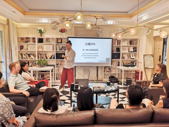 Nicolas from France: A "Happiness Coach" in Chengdu to Bring Happiness to Everyone_fororder_圖片2