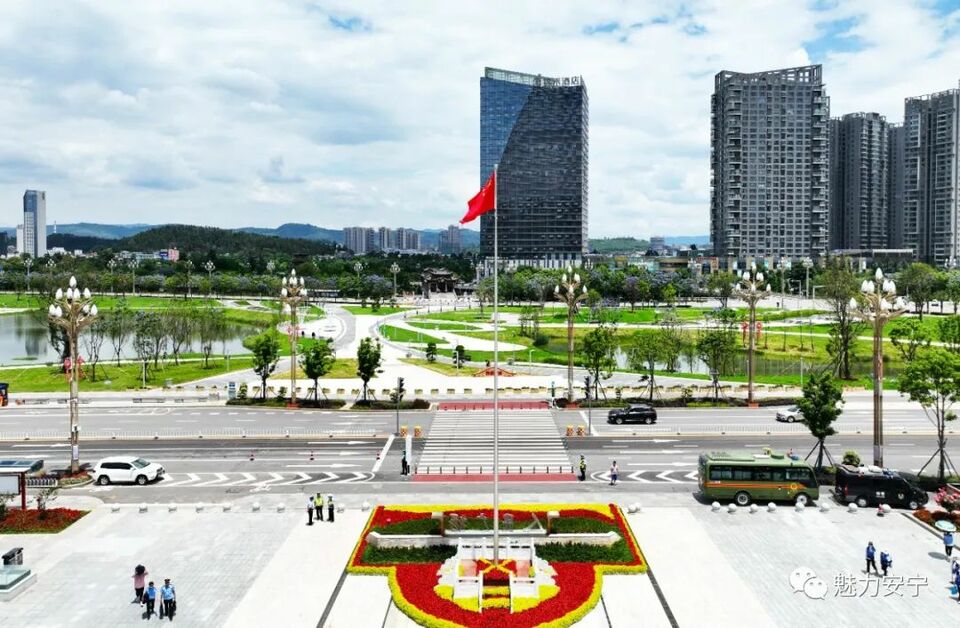 昆明安寧：滿城公園滿城景_fororder_3