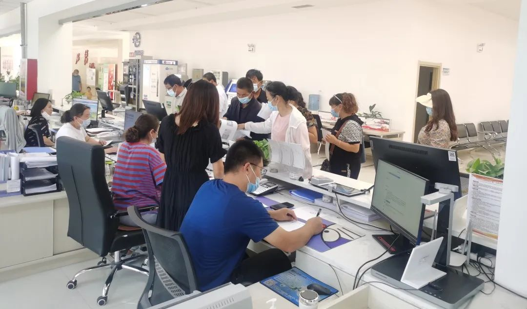 鄂托克前旗：“四聚焦一優化”護航高校畢業生走穩 就業創業路_fororder_6