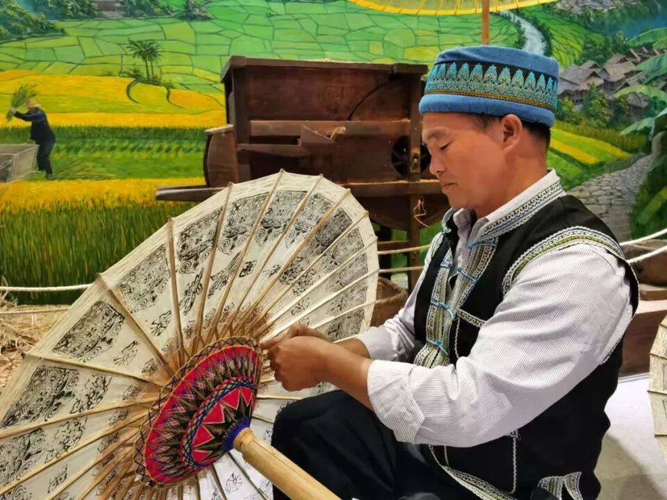 文山丘北水竹紙傘：承載壯鄉人民原始記憶_fororder_4