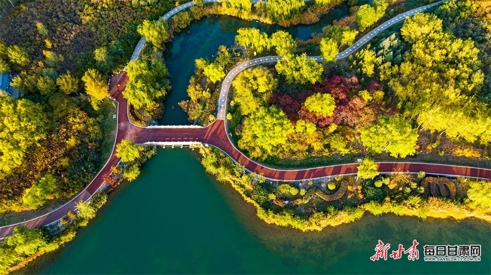 張掖蘆水灣旅遊度假區的斑斕秋色_fororder_3