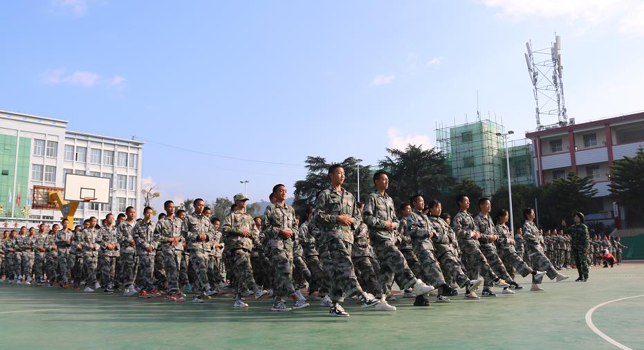 雲南保山：人民滿意的教育才是好教育_fororder_3