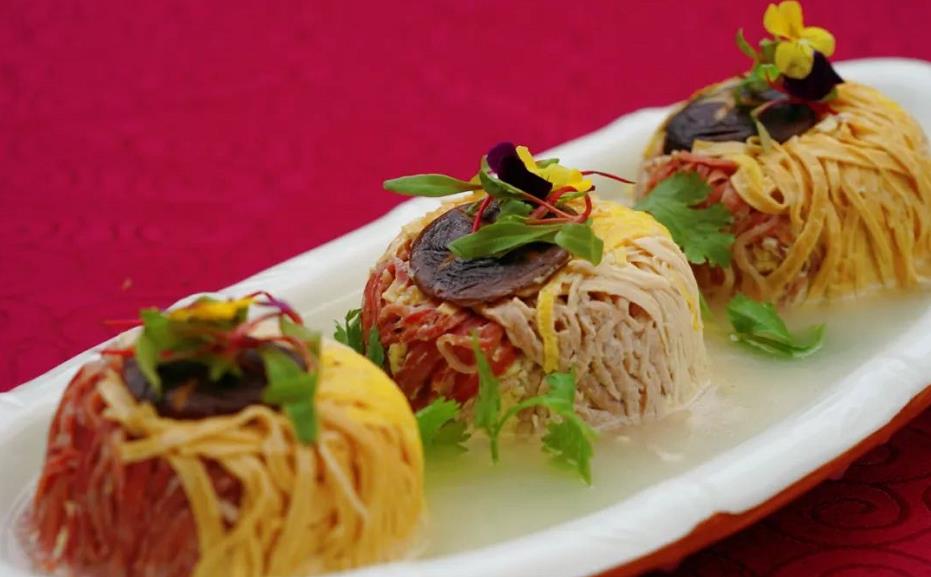 紅河石屏：舌尖美食“豆腐宴”_fororder_1