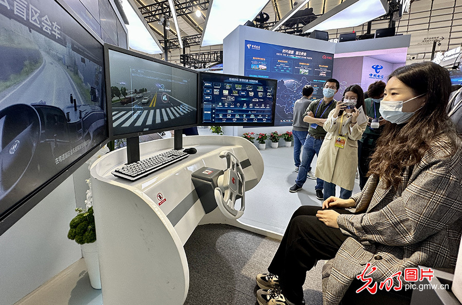 【魅力“e”烏鎮】組圖丨在這裡遇見未來生活！2022年世界互聯網大會“互聯網之光”博覽會開幕