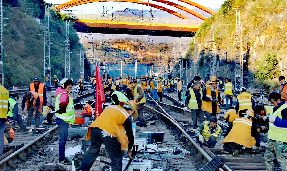 西南鐵路線路咽喉站點 紅果站“神經中樞”再升級_fororder_2