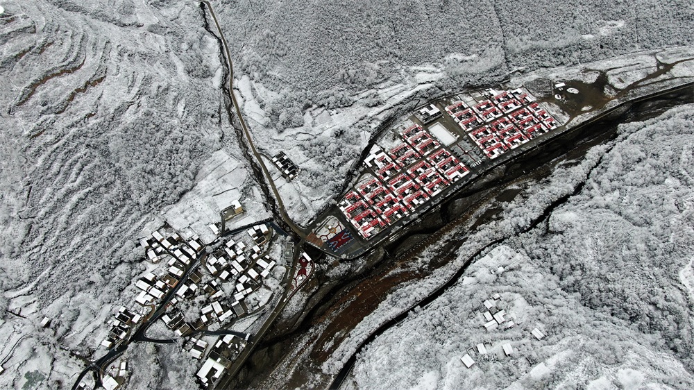【輪播圖】隴南：湖綠村靜雲繞 雪後官鵝溝水墨畫一般_fororder_2