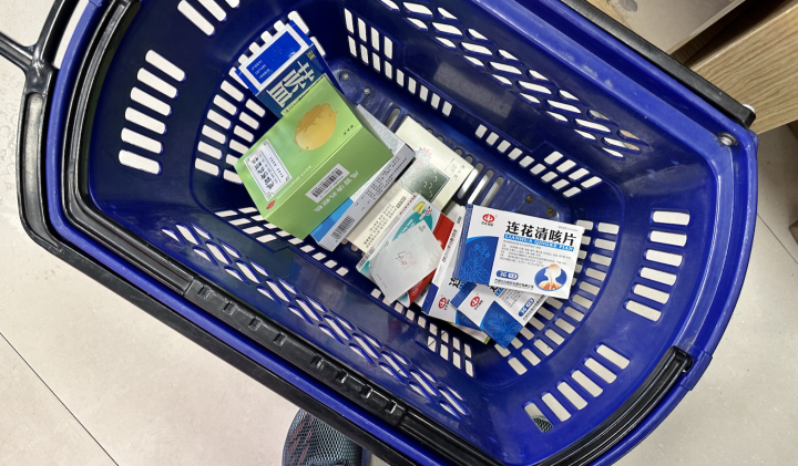 杭州：感冒類藥品需求旺盛 藥店、平臺全力保供給_fororder_1670244650567_638de92a159bb86fa9919d17