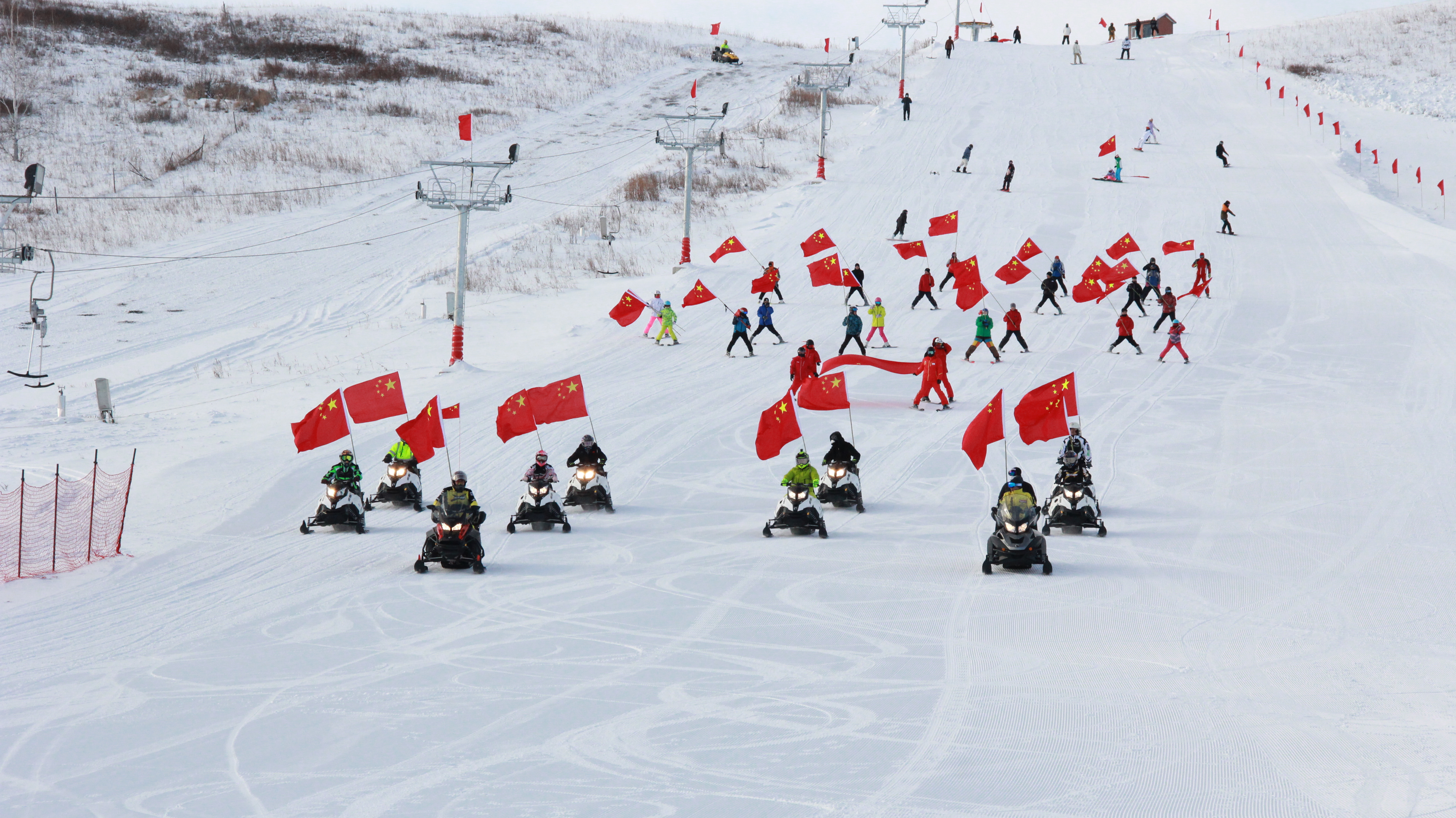 2022-2023歡樂冰雪旅遊季·內蒙古大冰雪主題活動暨呼倫貝爾市首屆冰雪文化運動旅遊季在牙克石啟動_fororder_2.JPG