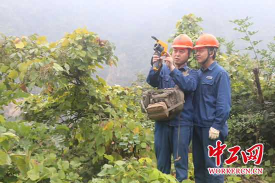 【中國夢·大國工匠篇】周紅亮：情係光明匠心紅