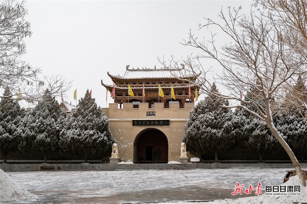 酒泉：瑞雪迎新春 敦煌景如畫_fororder_3