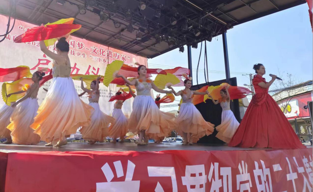 曲靖陸良：舉行文化“三下鄉”集中示範活動