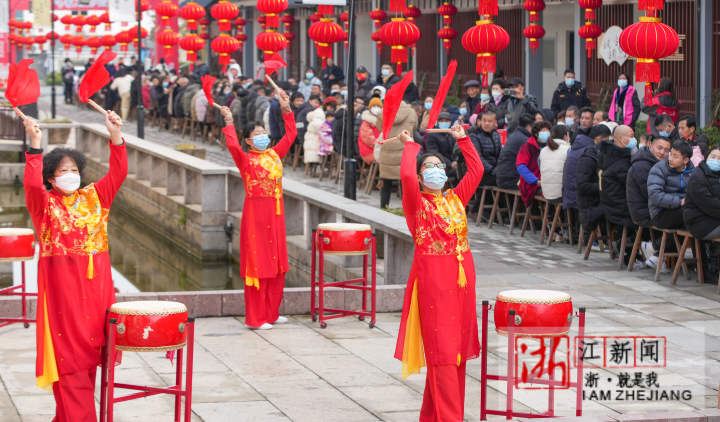 德清：長桌宴 鬧新春_fororder_1673951050805_63c6774a159bb80b9956732f