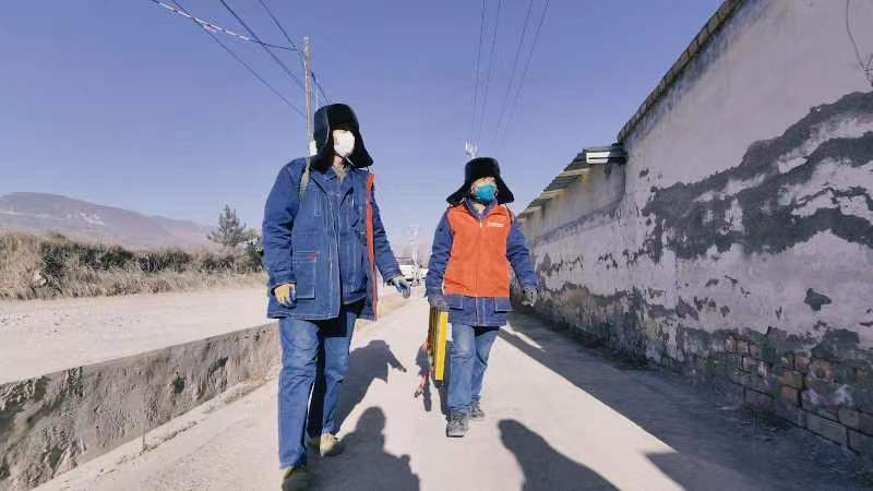 【新春走基層】“貼心電”繪就新春“敬業福”_fororder_圖片30