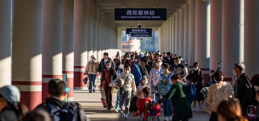 雲南鐵路部門多舉措應對元宵出行高峰_fororder_3