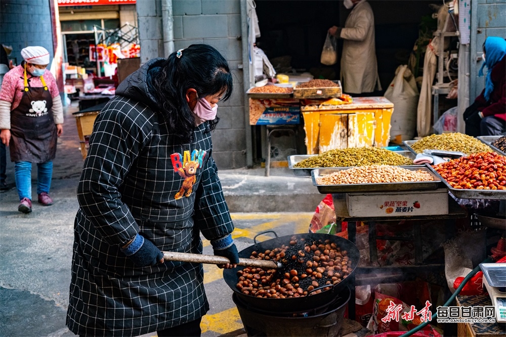 【武威】武威天祝：煙花璀璨展華彩 市民歡騰迎佳節_fororder_4