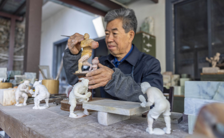 杭州非遺大師創作石雕迎亞運_fororder_1677071599126_63f614ef6a6a3f00016157ca