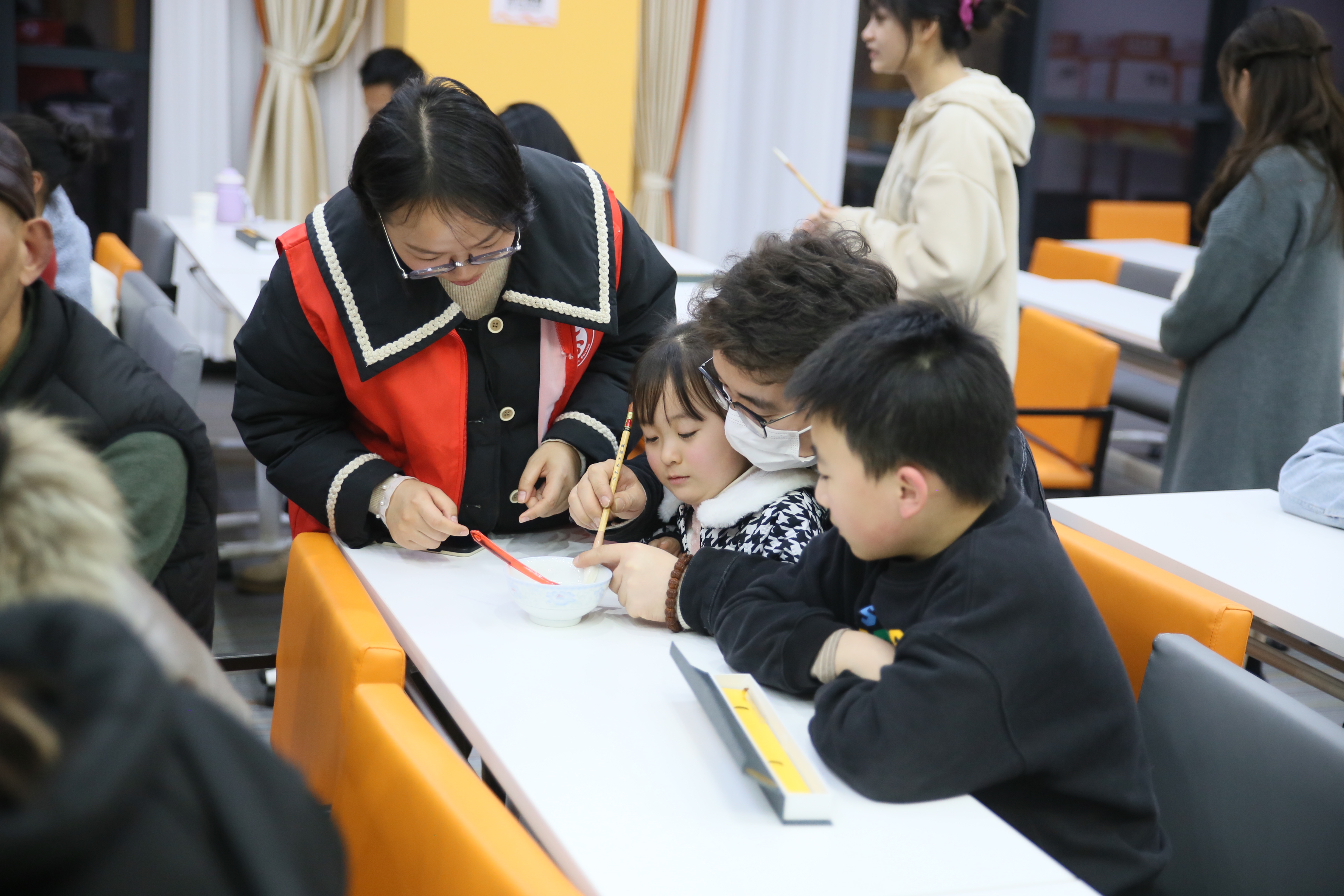 湖州南潯：居民體驗非遺文化傳承魅力_fororder_微信圖片_20230301141518
