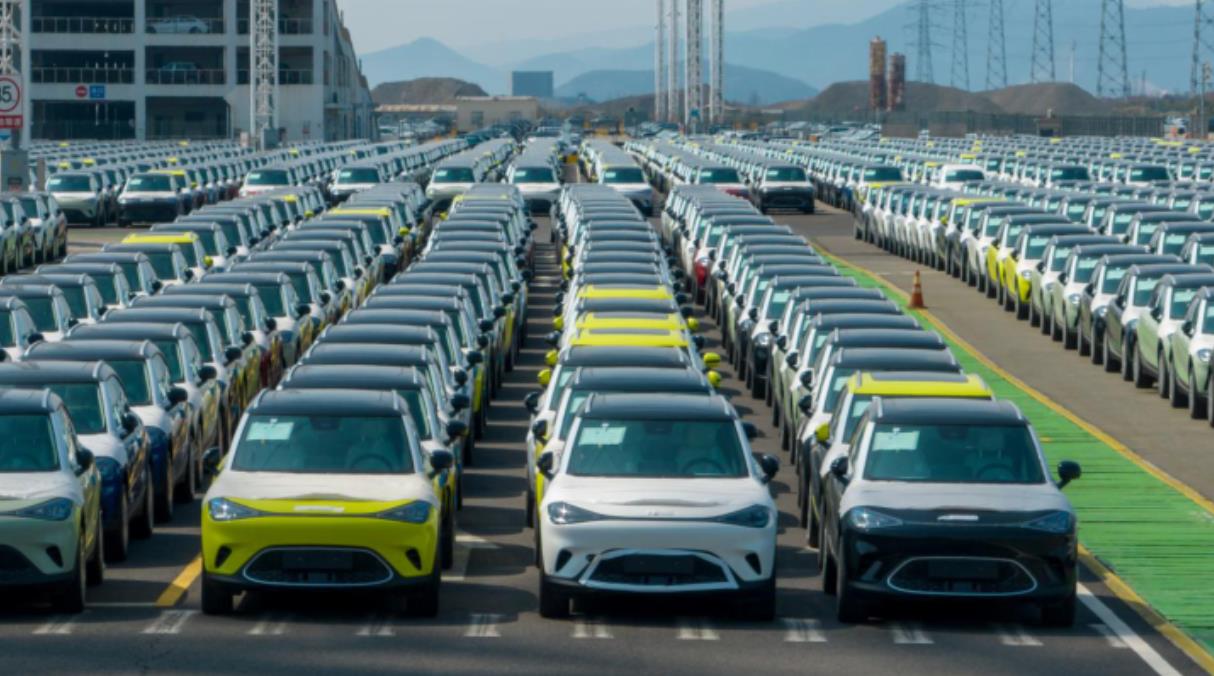 超2000輛 寧波舟山港最大批次出口新能源汽車滾裝出海_fororder_微信截圖_20230307090248