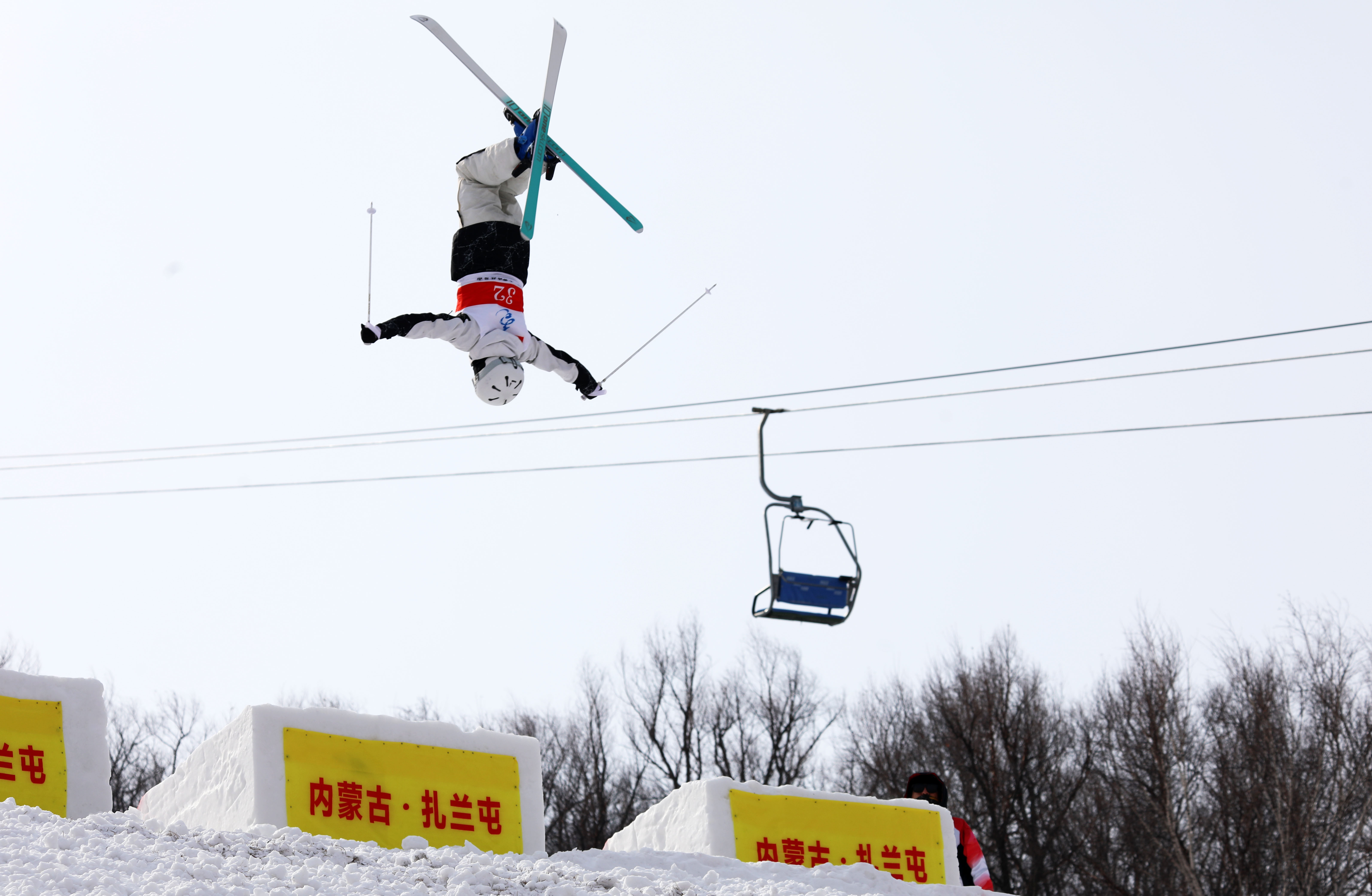 內蒙古呼倫貝爾：雪上飛 賽技巧_fororder_0J8A2787.JPG