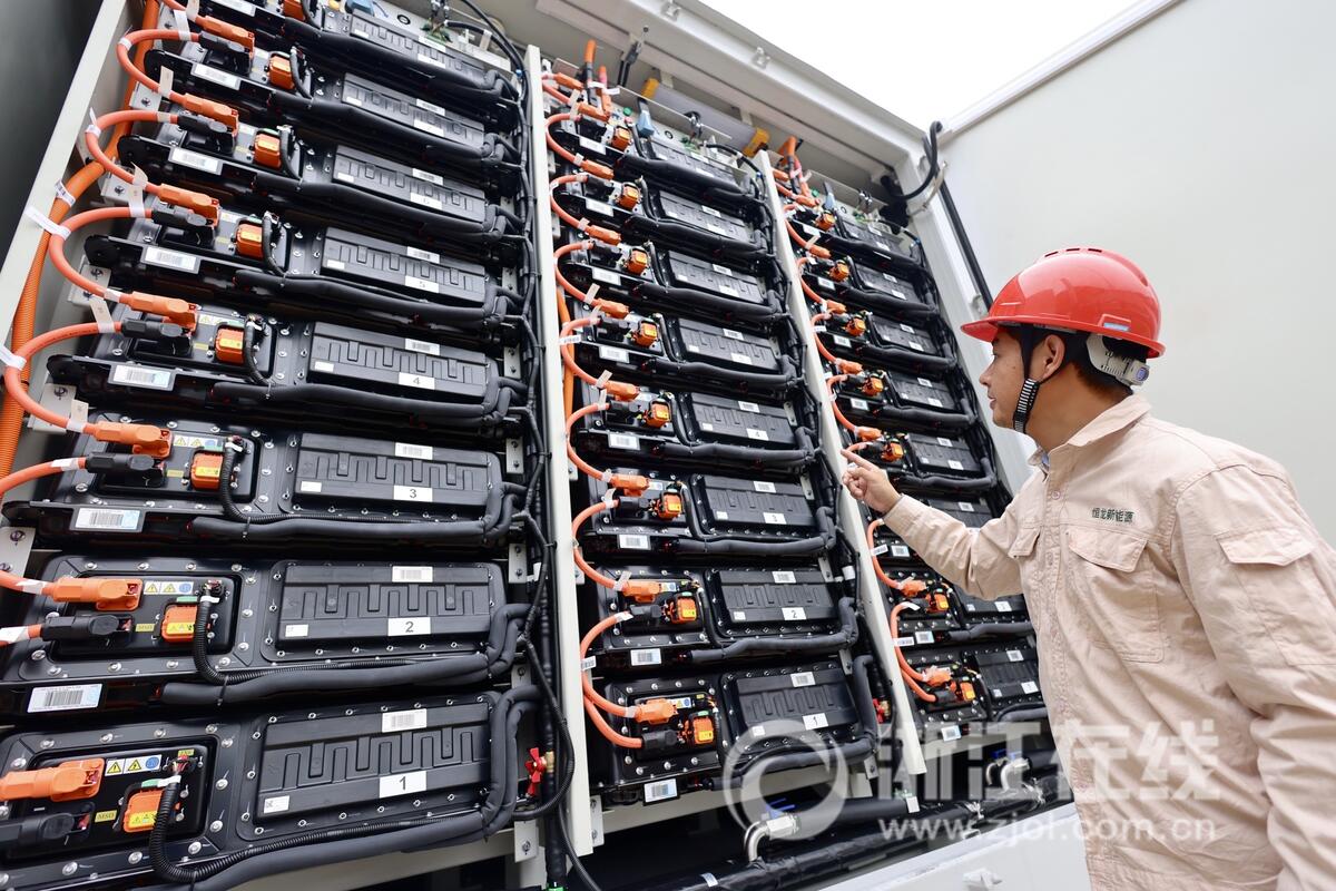 巨型“充電寶” 浙江最大液冷儲能電站並網_fororder_W020230328302352758468