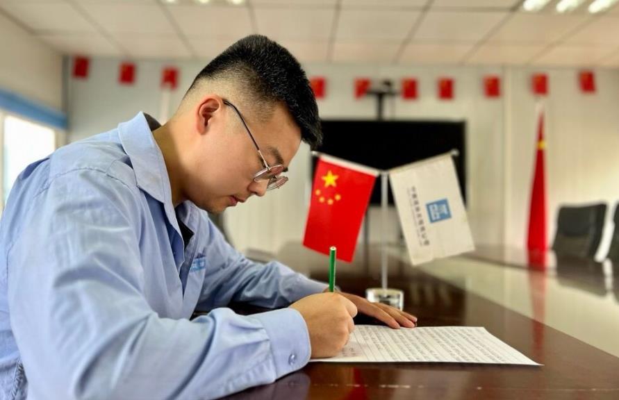 中建二局雲南分公司開設“母親節”探親假_fororder_1
