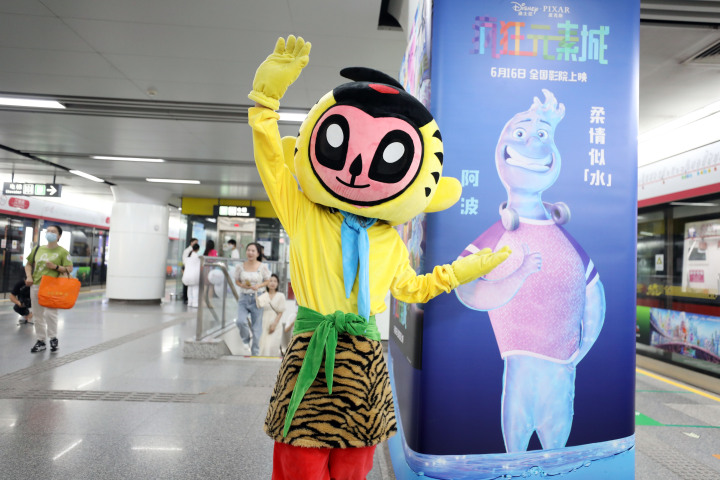 杭州：開往動漫節的地鐵專列發車啦！_fororder_1685614344791_64786f08d0ff8e0001f4fba2