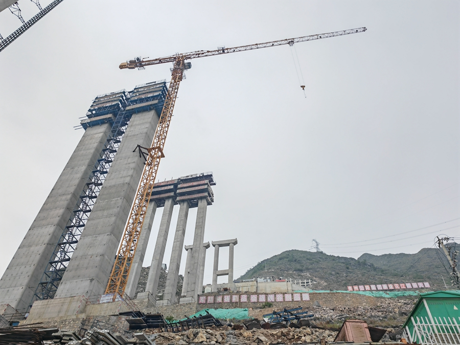Steadily Progressing Construction of World-class Huajiang Canyon Bridge in Guizhou_fororder_圖片3