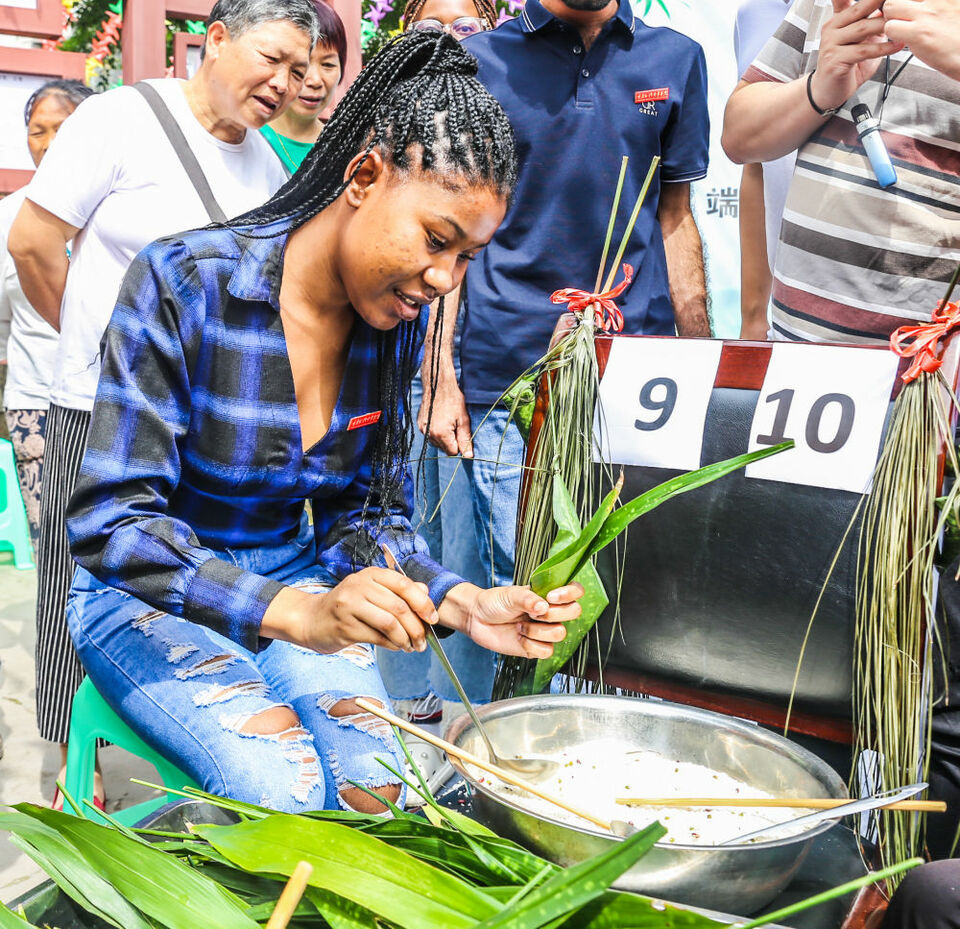 外國友人在中國過“端午”
