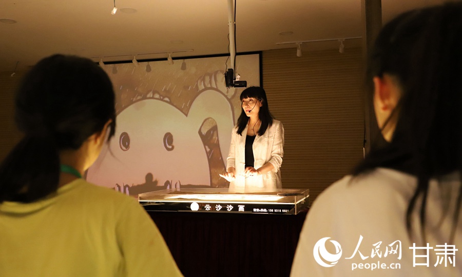 以沙為墨 讓敦煌藝術流動於指間_fororder_4