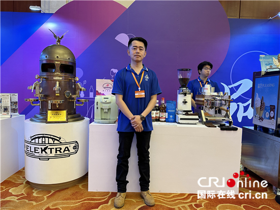 兩岸同胞攜手同行，乘著兩岸經濟融合發展的大船奮勇向前_fororder___172.100.100.3_temp_2_1_2_1_1_2c6f7f8d-965e-4591-af2f-baa8cfcf478f