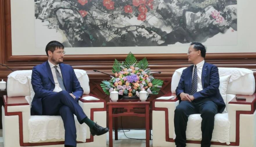 意大利駐重慶總領事施啟帆拜會雲南省外事辦_fororder_1