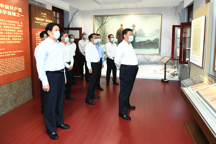 重溫 | “把紅色基因傳承好，確保紅色江山永不變色”