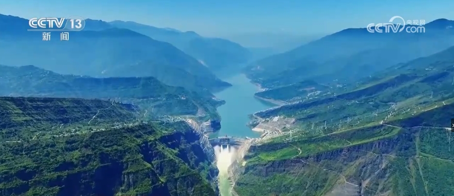 國慶我在崗 | 堅守一線守護光明 只為萬家燈火