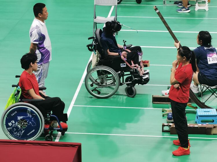 杭州亞殘運會丨她是運動員、詩人、追星族，她是冠軍楊貝貝