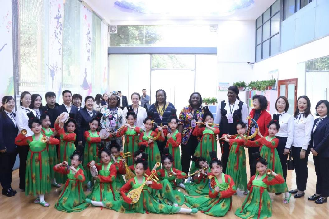 Las esposas de los embajadores en China descubren la felicidad de Weiyang: una "aceleración" del bienestar_fororder_11