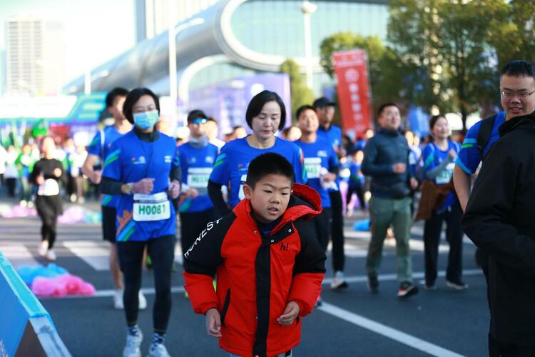 2023合肥馬拉松暨全國馬拉松錦標賽（第五站）11月19日正式開跑_fororder_mmexportd577cd221743138f81609296ab553e81_1700353204897