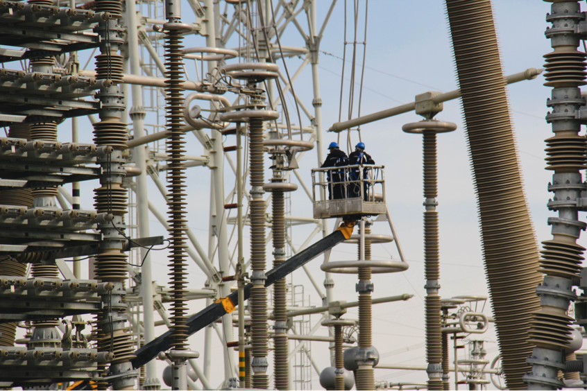 Ultra High Voltage Company of State Grid Shaanxi Electric Power Co., Ltd. Inspects Shaanxi's First UHV DC Station_fororder_圖片1