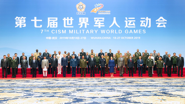 習近平集體會見各國防務部門和軍隊領導人及國際軍事體育理事會主要官員