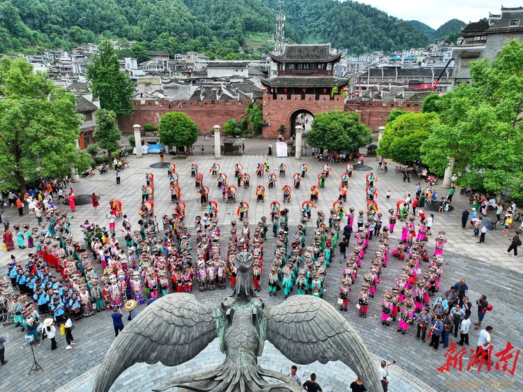 鳳凰古城旅遊區確定為國家5A級旅遊景區