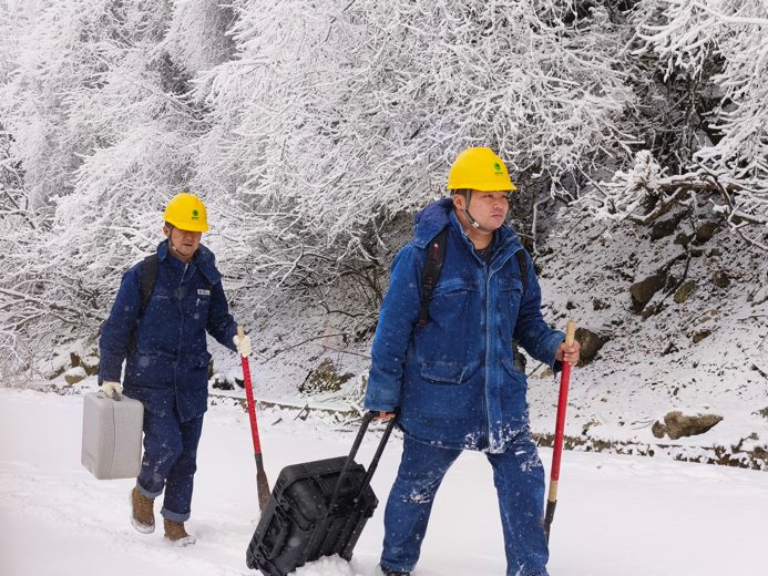 State Grid Shaanxi Electric Power: Ensure Robust Power Supply with Multiple Measures to Beat Cold Waves_fororder_圖片2