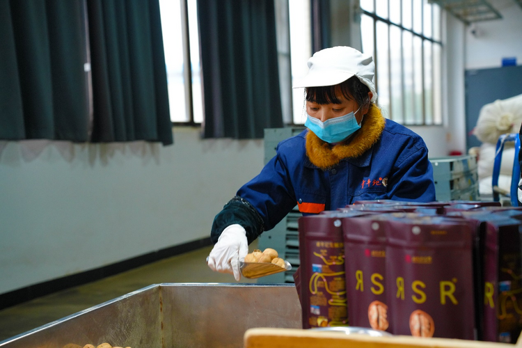 【新春走基層】湖南“年味” 挑動國際味蕾_fororder_圖片1