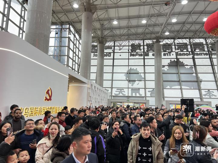 欣欣向“龍”喜迎四海賓朋 全球最大小商品市場開市_fororder_1760153629337206788_720px