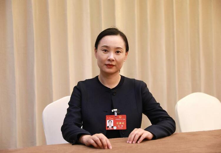 顧雪代表：不斷加強醫療保障隊伍建設