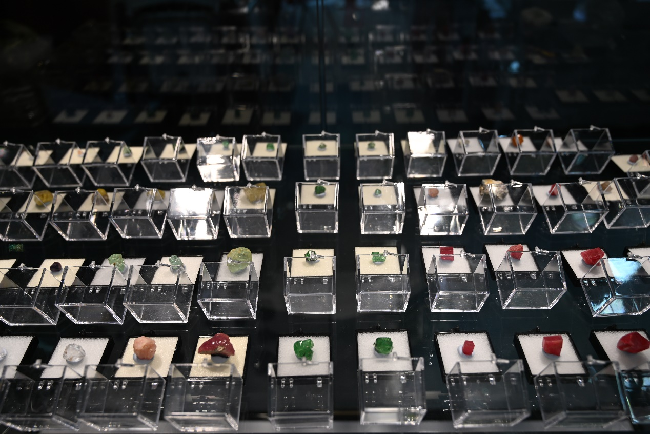 70多家境外展商參展 第十二屆中國（湖南）國際礦物寶石博覽會開幕_fororder_圖片11
