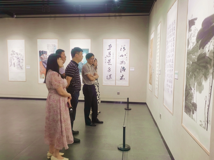 三地書畫聯展共頌包公文化 翰墨清風傳承廉政精神_fororder_微信圖片_20240521160740