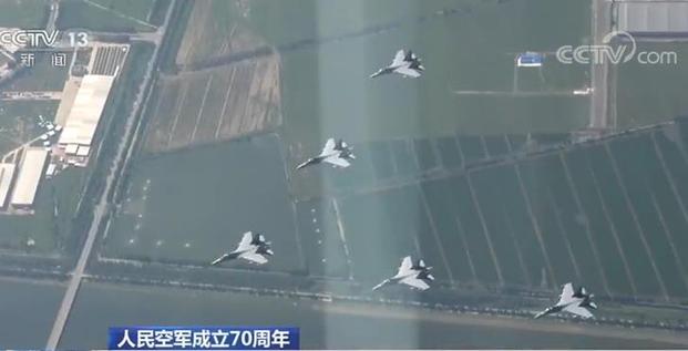 人民空軍成立70週年 | 新型武器裝備 加速空軍戰略轉型