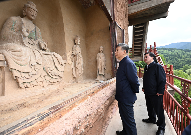 鑒往知來，跟著總書記學歷史丨崖壁上的文明傳承印記
