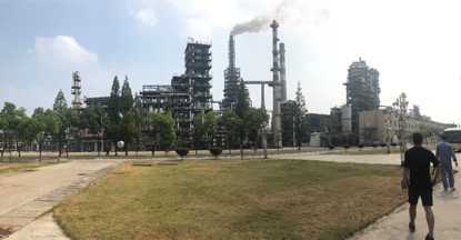 【大江奔流——來自長江經濟帶的報道】壯士斷腕破“化工圍江”治“長江病痛”