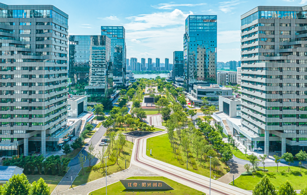 Wuhan's Lakeside Innovation: How Asia's Largest Urban Lake Emerges as a Global Hub for Youth Innovators_fororder_圖片6